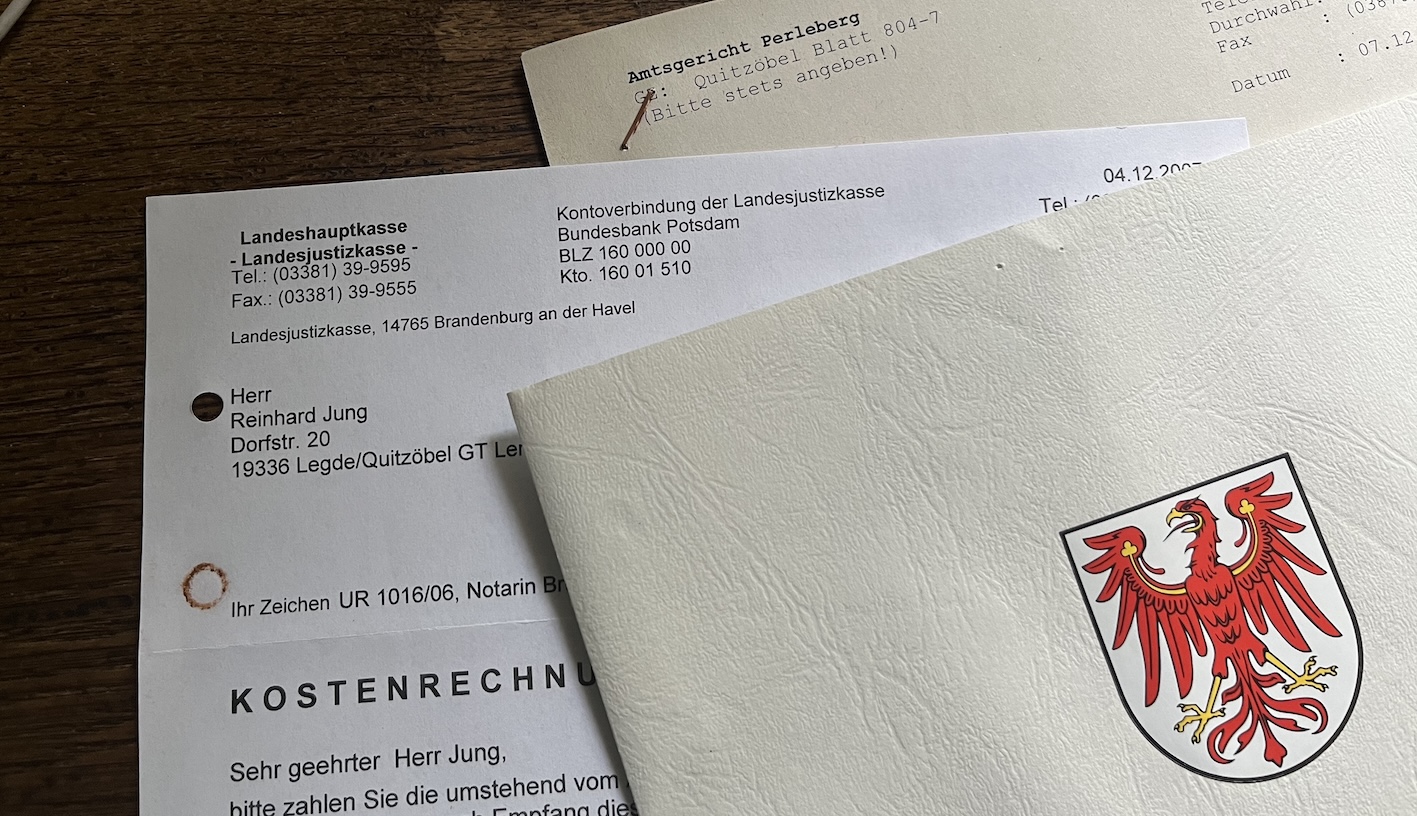 Gefahr beim Flächenkauf: von der notariellen Beurkundung bis zur grundbuchlichen Eintrag ist es ein weiter Weg